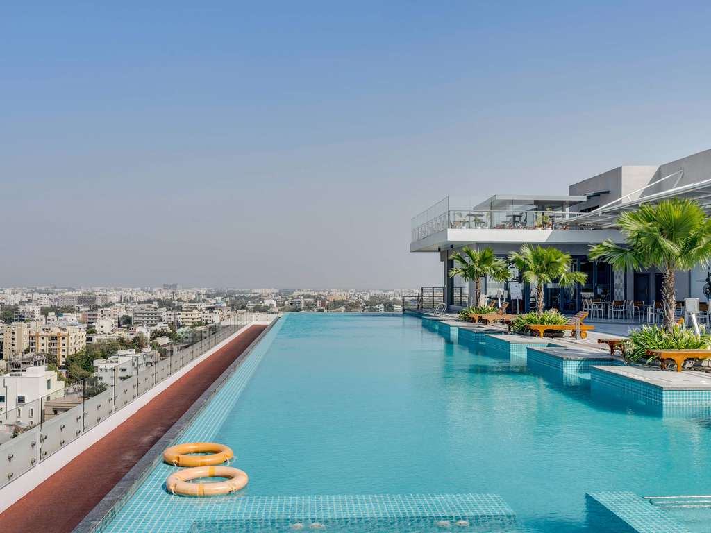 Rooftop infinity pool