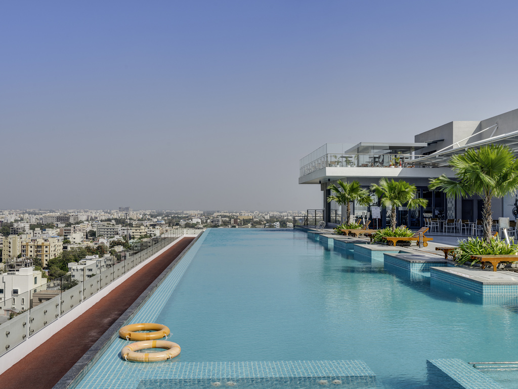 Rooftop pool deck